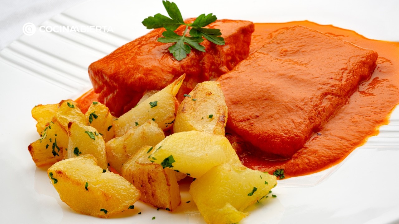 bacalao fresco con salsa de pimientos