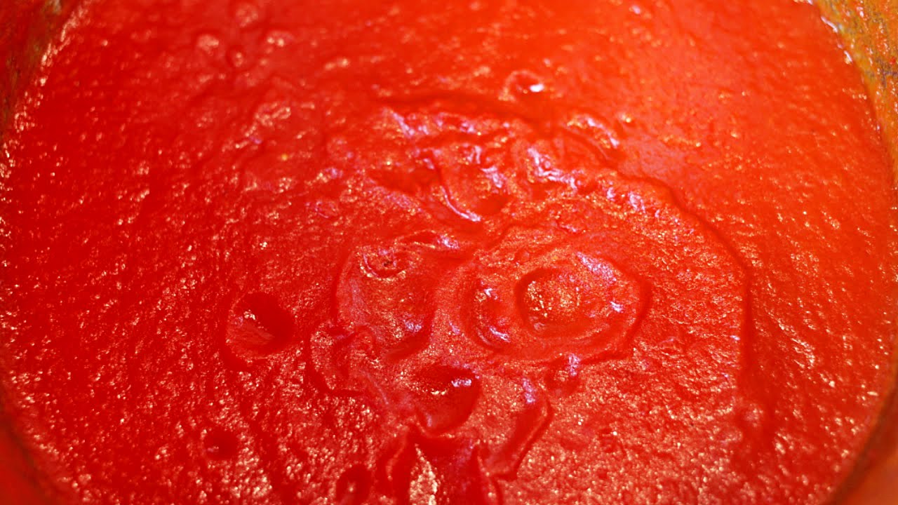 como freír tomate triturado de lata