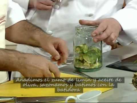 ensalada de pasta con langostinos y aguacate