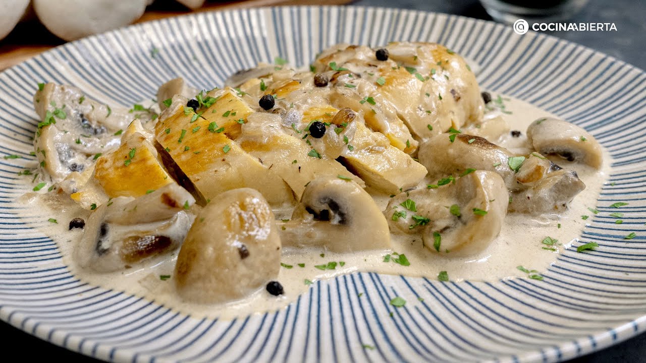 pechugas de pollo en salsa de champiñones con nata