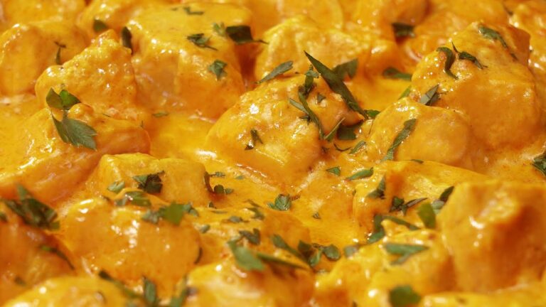 pollo al curry con nata y champiñones