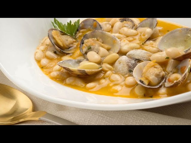 receta de pochas de bote con almejas