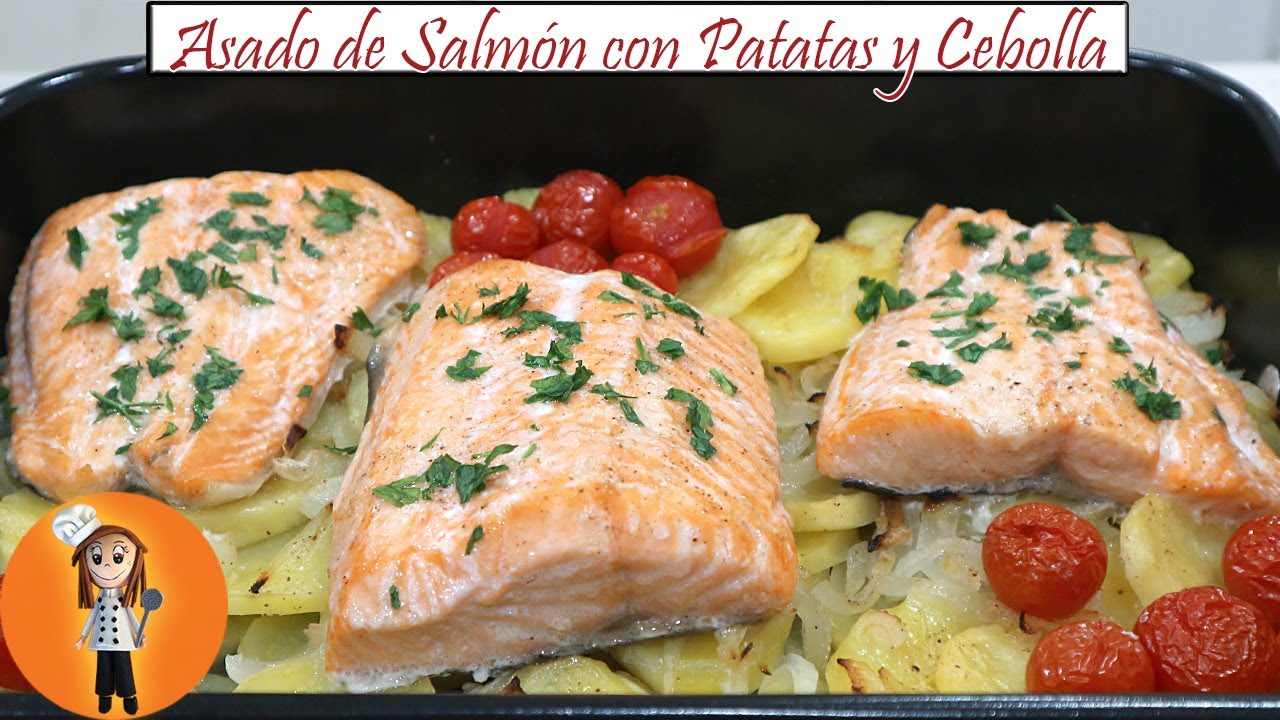 salmon con patatas y cebolla al horno