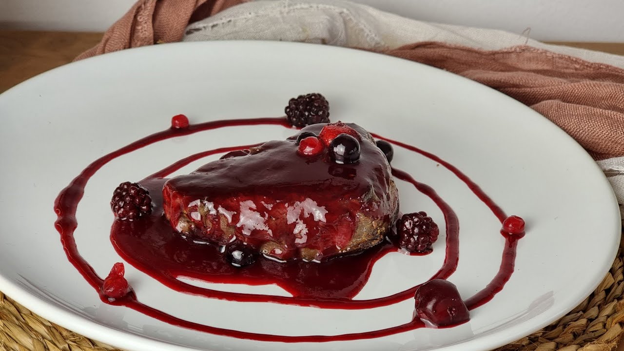solomillo de ternera con salsa de frutos rojos