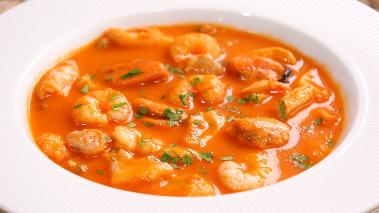 sopa de marisco congelado con fideos