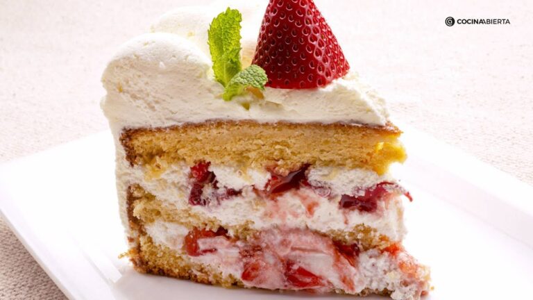 tarta de fresas con nata eva arguiñano